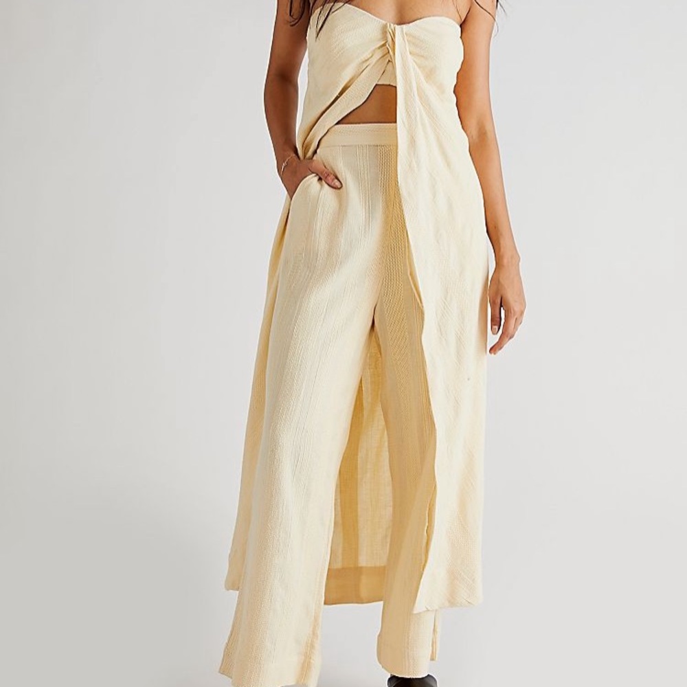 Free People Banita SET includes both the top and bottom - color Ivory - size XL